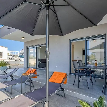 Holiday home House Lipa With Private Pool