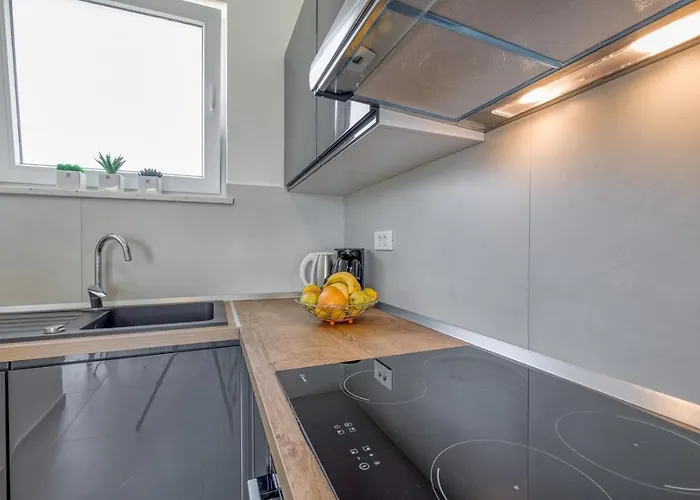 펜션 House Lipa With Private Pool 페로이