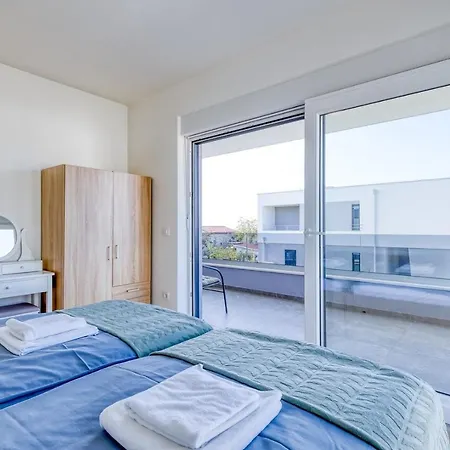 House Lipa With Private Pool Holiday home