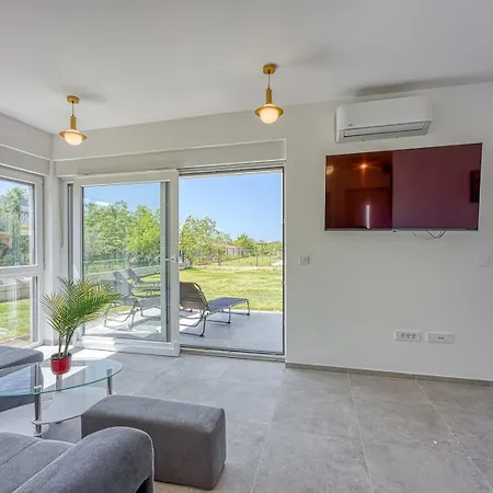 Holiday home House Lipa With Private Pool